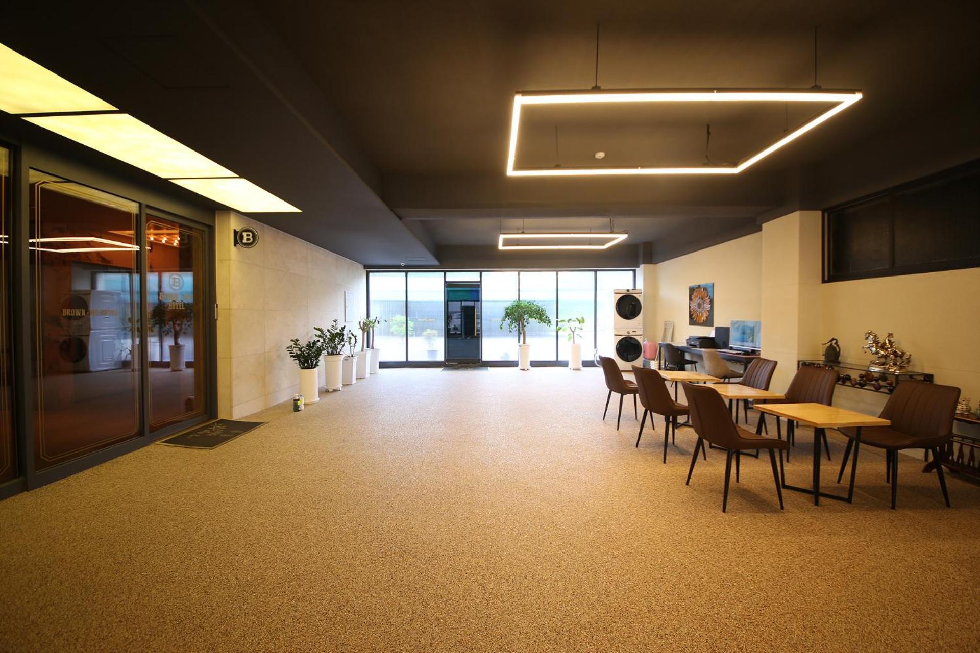 Brown Dot Hotel Sinan Gwangju Metropolitan City Екстер'єр фото